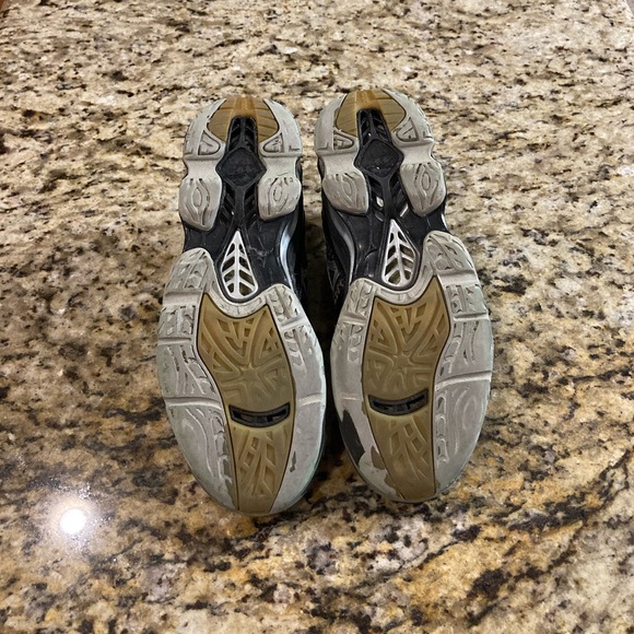 Mizuno Wave Tornado 6 XG VS-1 Black Volleyball Court Shoes, Size 9.5 - Picture 12 of 12